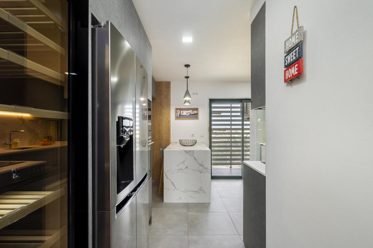 Whome Family Condo - Urban Retreat With Parking, Ac, Elevator In Great Location Lisboa Exterior foto